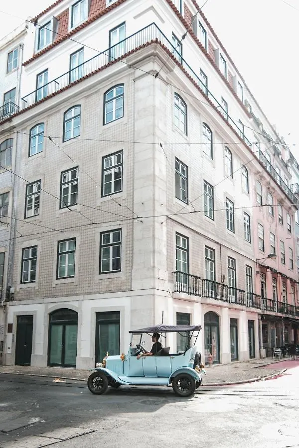 The House On The Pink Street In Lisbon Aparthotel